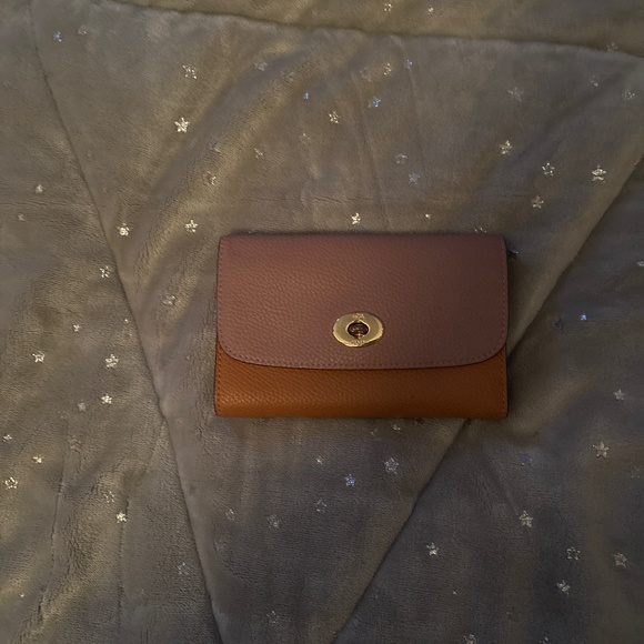 Wallet - Picture 1 of 2